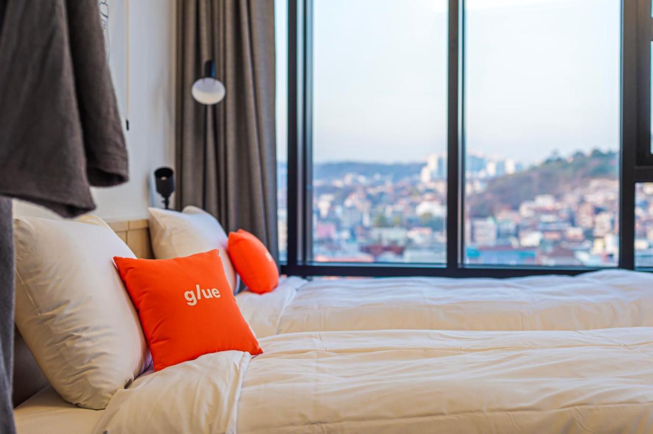 Hotel Glue